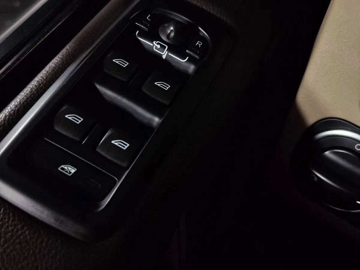 Land Rover Discovery 2014 года с пробегом. Фото: #17