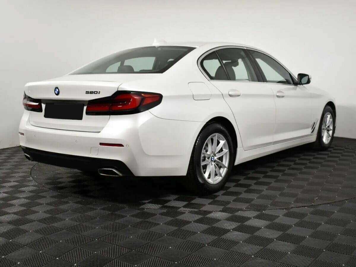 BMW 5 серии 2020 года с пробегом. Фото: #2
