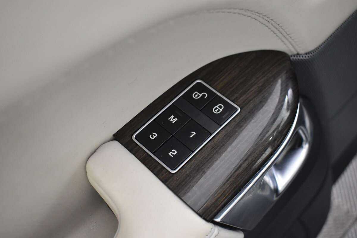 Land Rover Range Rover Sport 2013 года с пробегом. Фото: #9