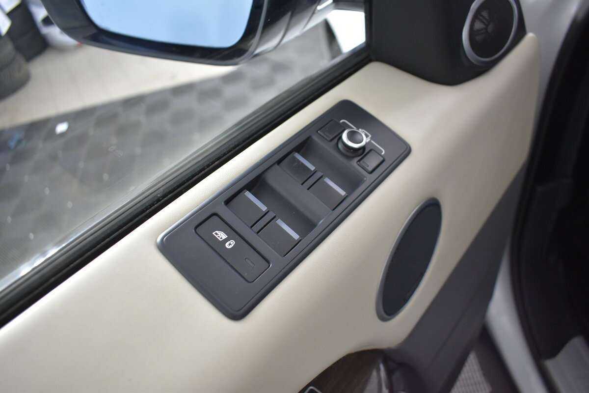 Land Rover Range Rover Sport 2013 года с пробегом. Фото: #10