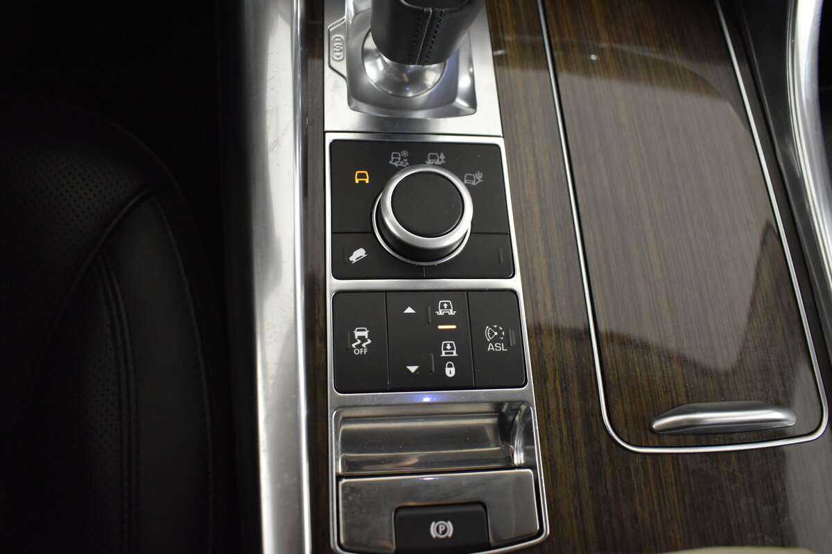 Land Rover Range Rover Sport 2013 года с пробегом. Фото: #19