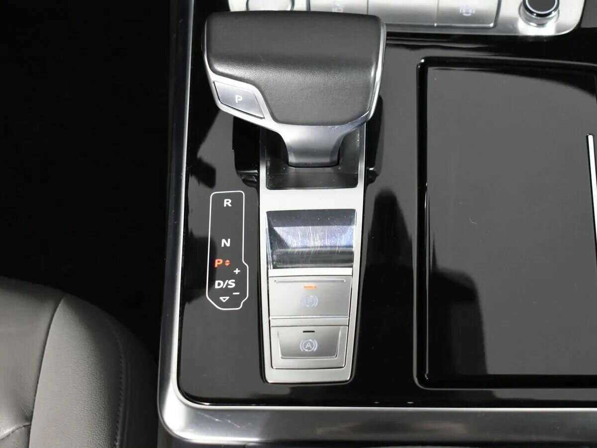 Audi Q8 2018 года с пробегом. Фото: #18