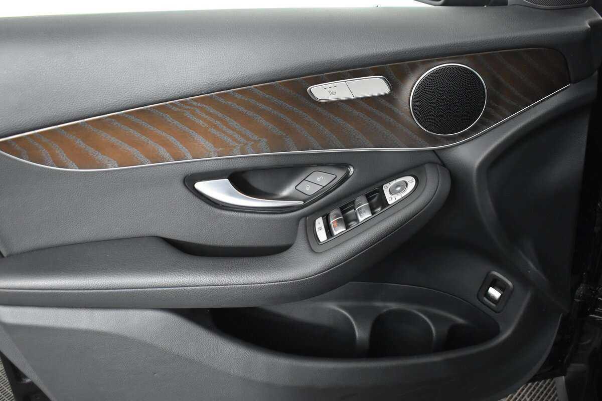 Mercedes-Benz GLC 2021 года с пробегом. Фото: #20