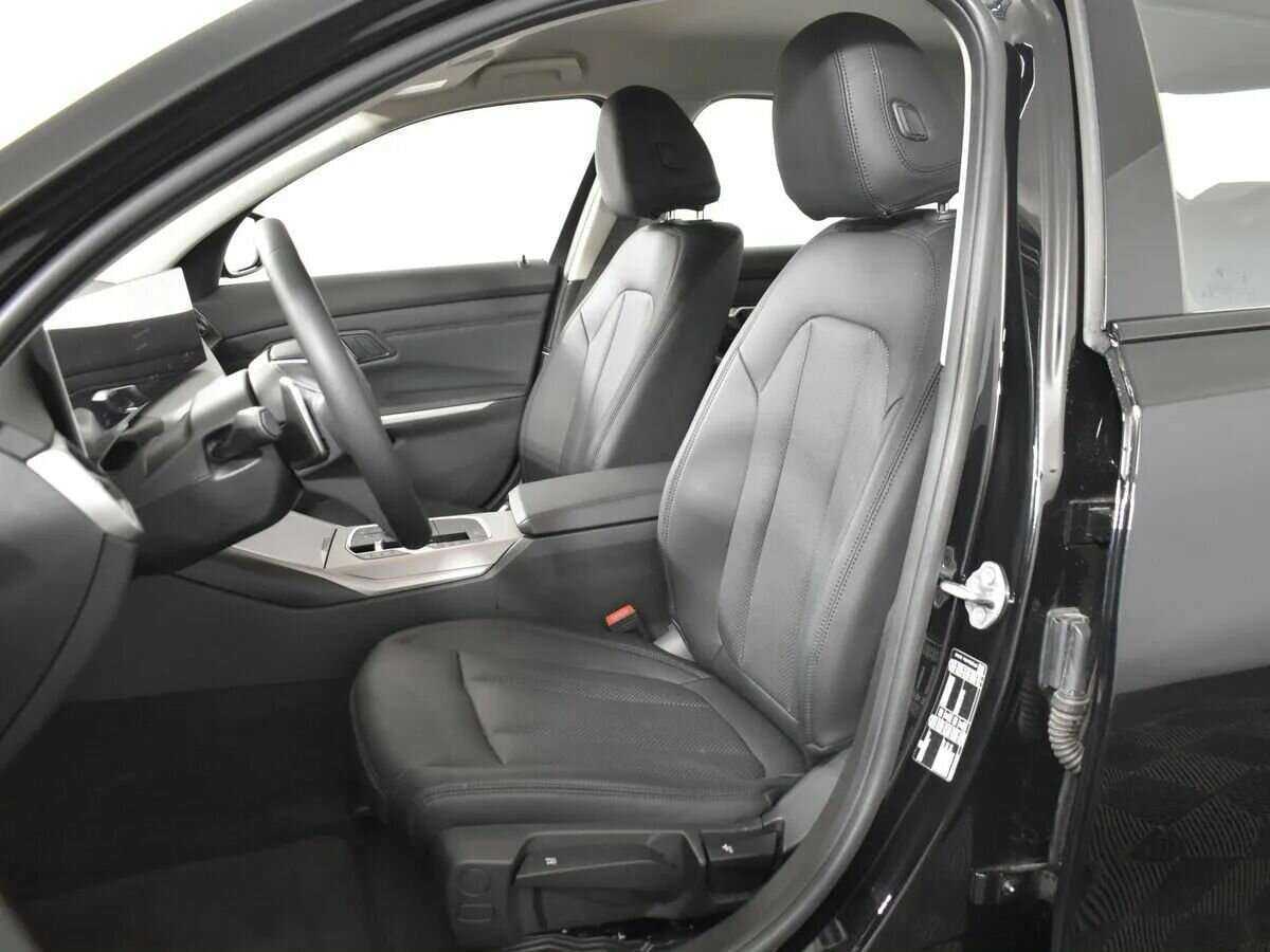 BMW 3 серии 2023 года с пробегом. Фото: #9