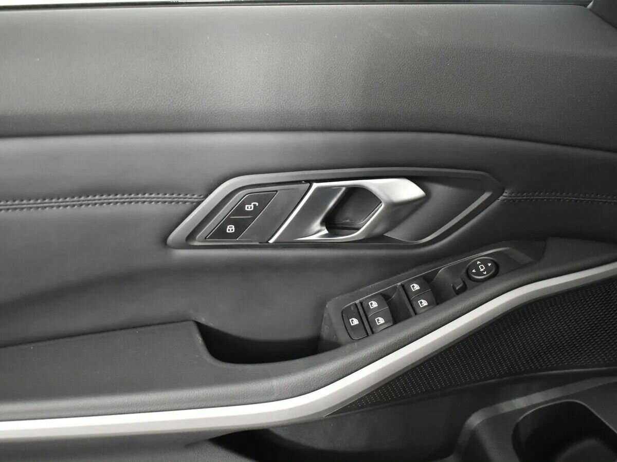 BMW 3 серии 2023 года с пробегом. Фото: #24