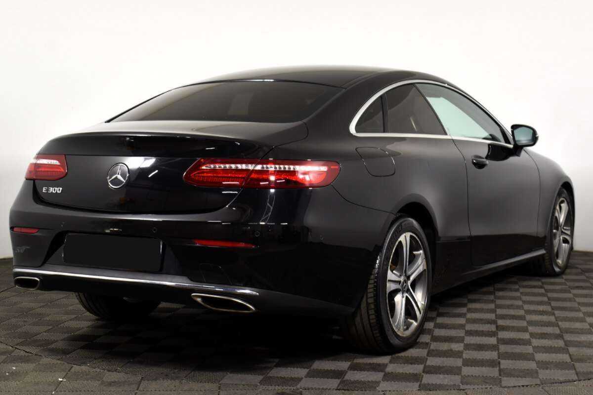 Mercedes-Benz E-Класс 2017 года с пробегом. Фото: #3