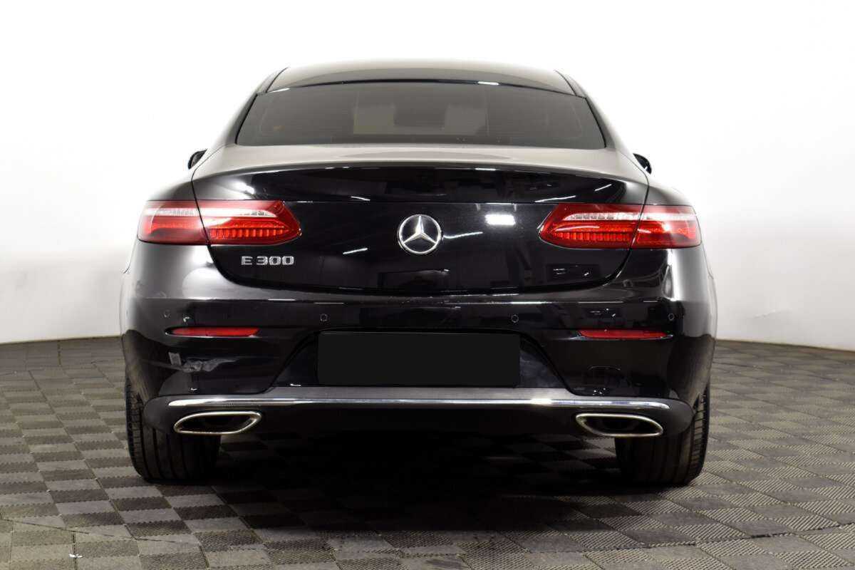 Mercedes-Benz E-Класс 2017 года с пробегом. Фото: #4