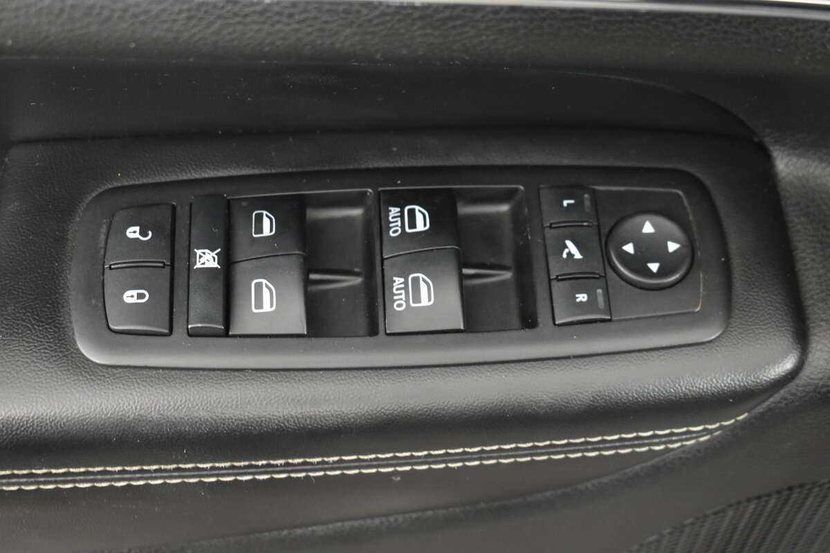 Jeep Grand Cherokee 2014 года с пробегом. Фото: #23