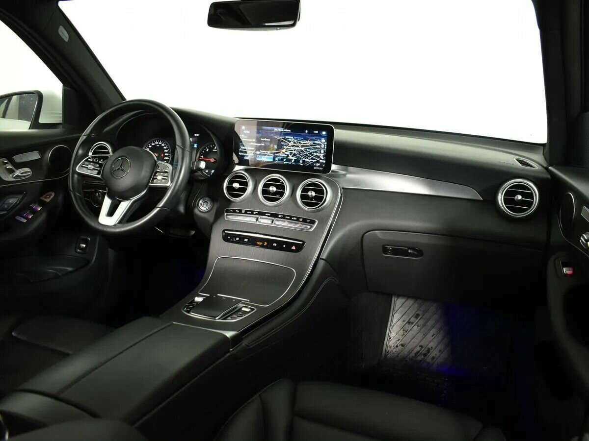 Mercedes-Benz GLC 2020 года с пробегом. Фото: #8