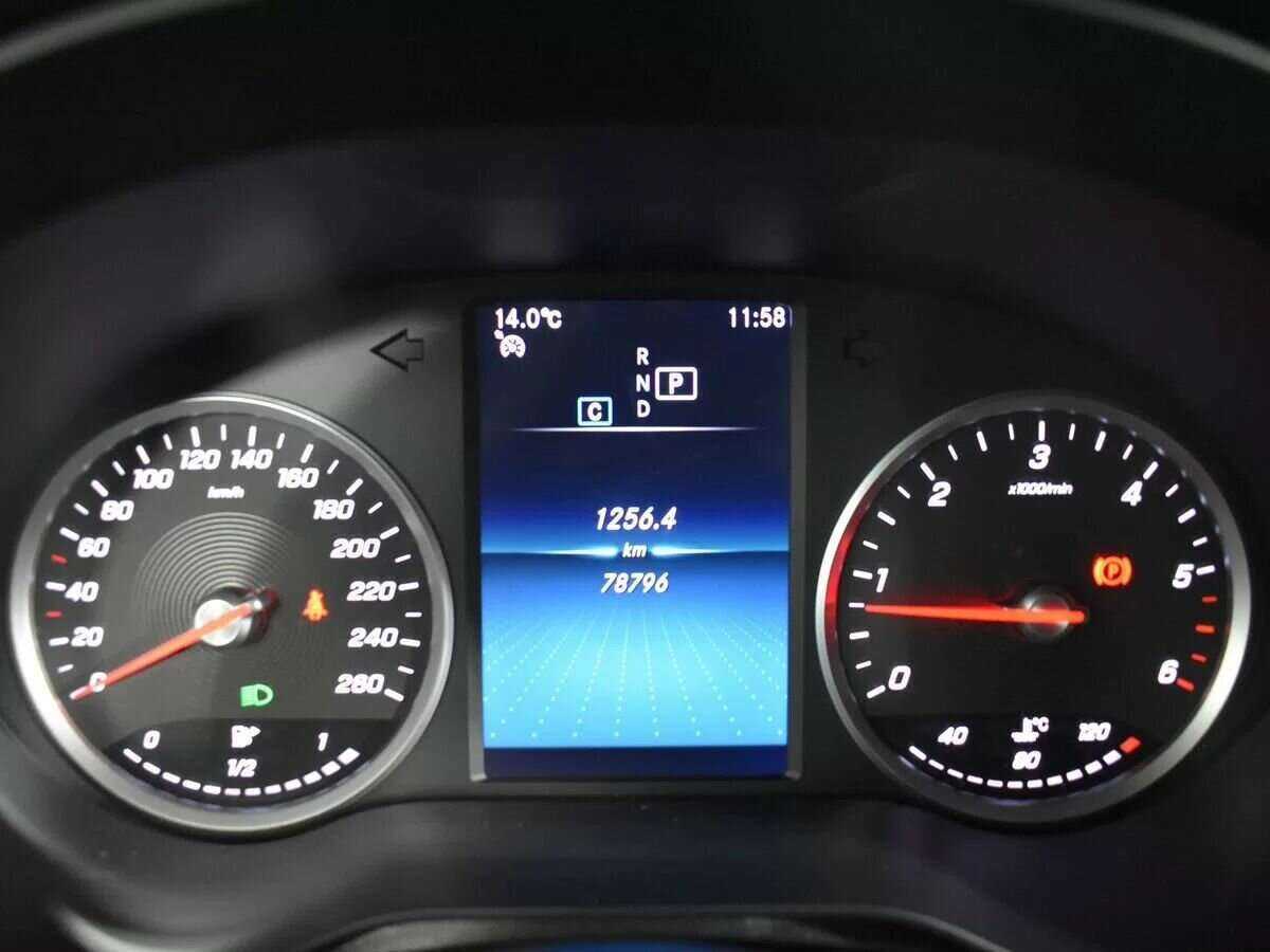 Mercedes-Benz GLC 2020 года с пробегом. Фото: #10