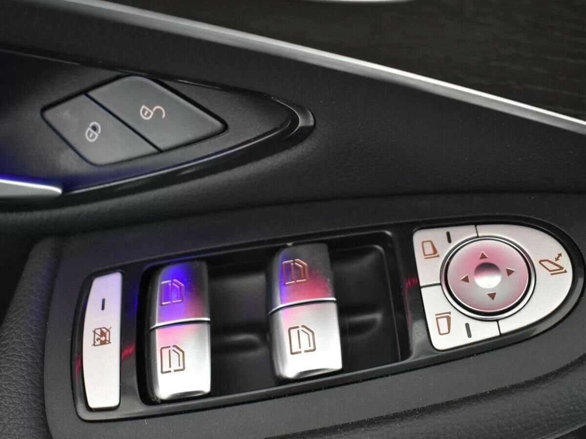 Mercedes-Benz GLC 2020 года с пробегом. Фото: #19