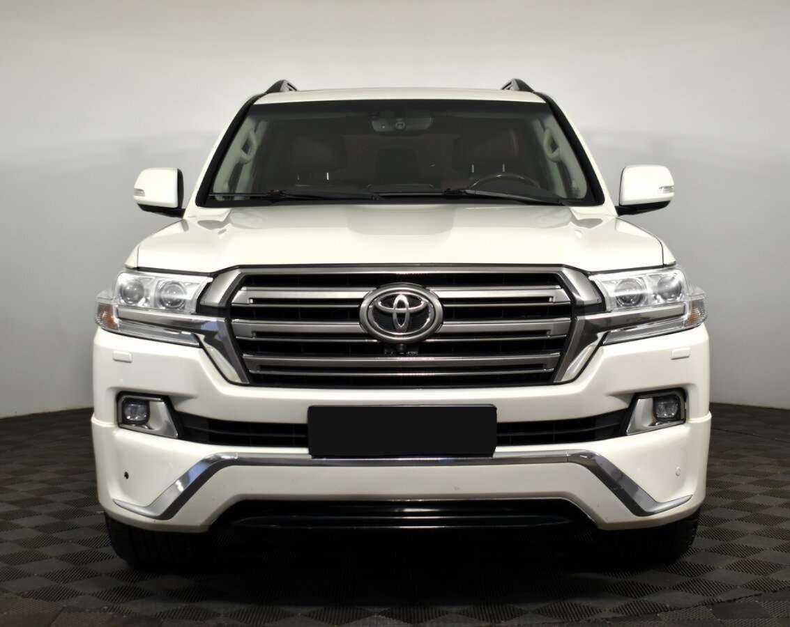 Toyota Land Cruiser 2016 года с пробегом. Фото: #1