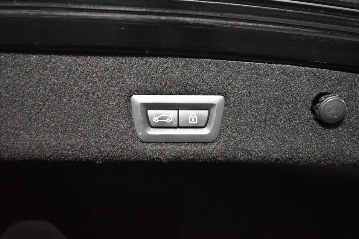 BMW 7 серии 2017 года с пробегом. Фото: #6