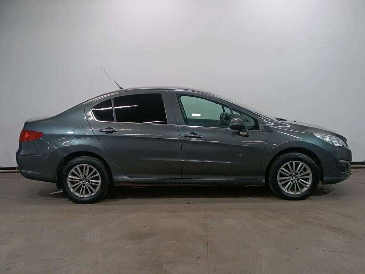 Б/У Пежо 408 2018 года. Фото: #3