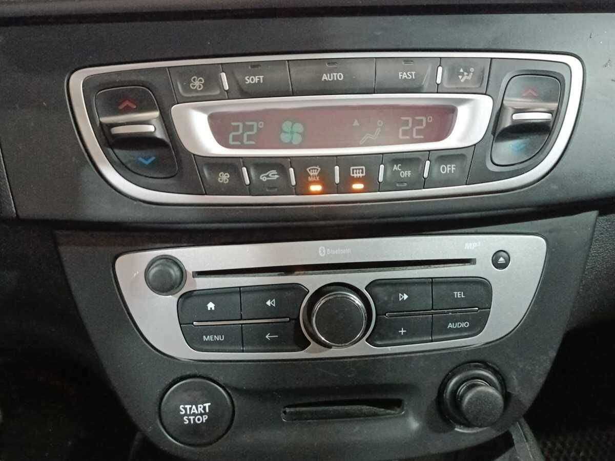 Renault Fluence 2016 года с пробегом. Фото: #13