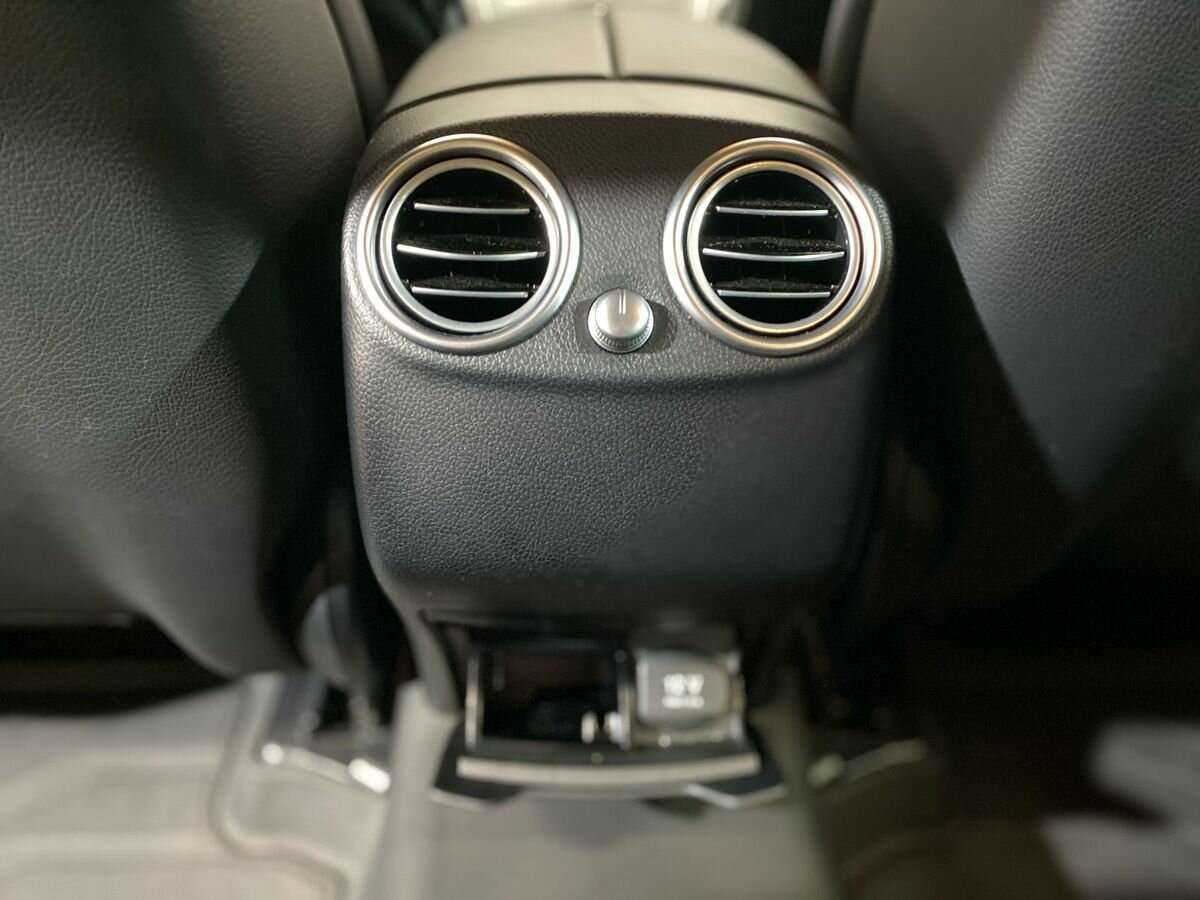 Mercedes-Benz GLC 2018 года с пробегом. Фото: #18