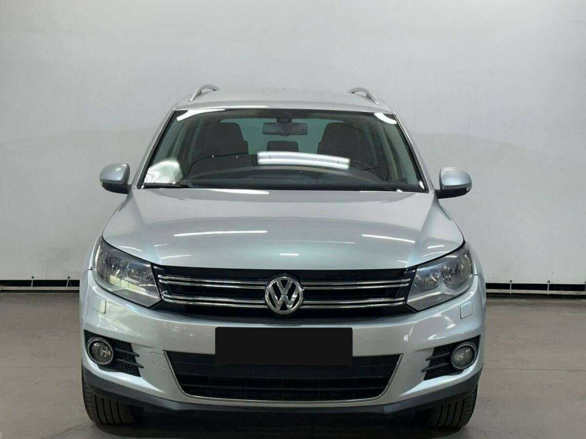 Volkswagen Tiguan 2011 года с пробегом. Фото: #1