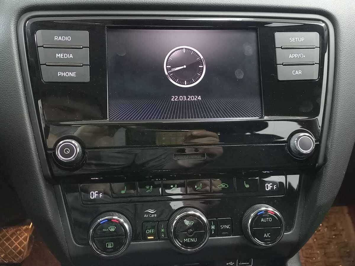 Б/У Шкода Октавия 2018 года. Фото: #12