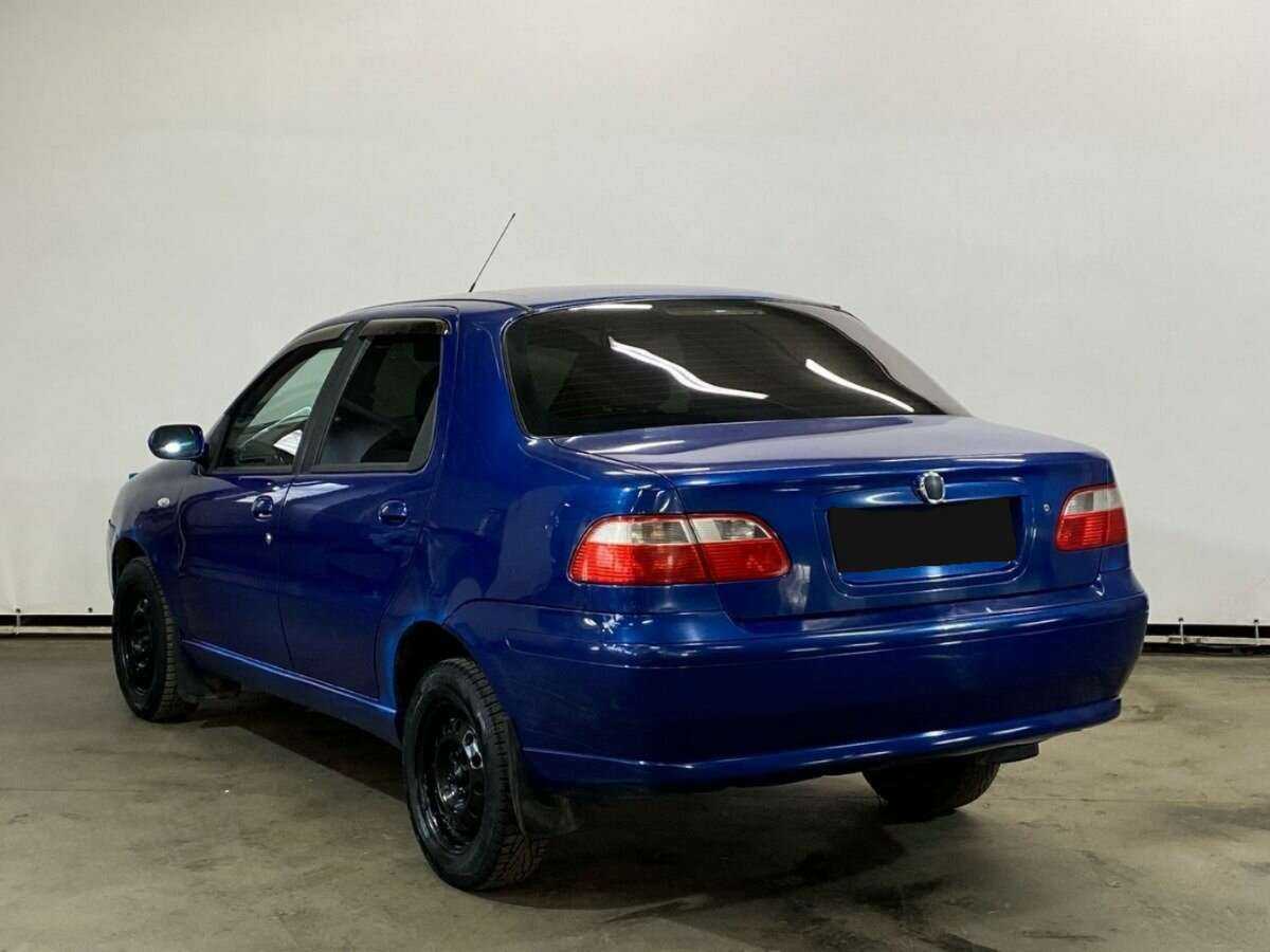 Fiat Albea 2010 года с пробегом. Фото: #6