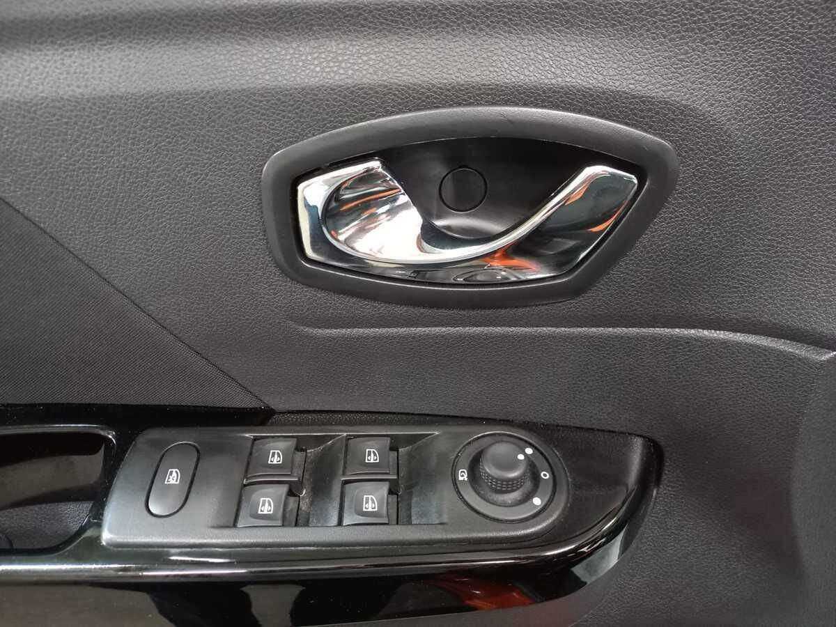 Б/У Рено Каптюр 2016 года. Фото: #14