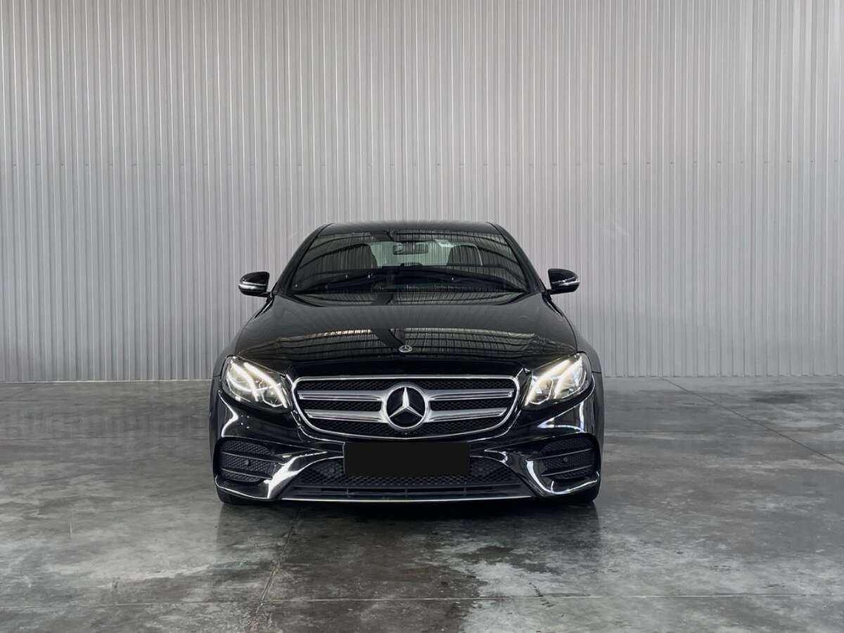 Mercedes-Benz E-Класс 2018 года с пробегом. Фото: #1