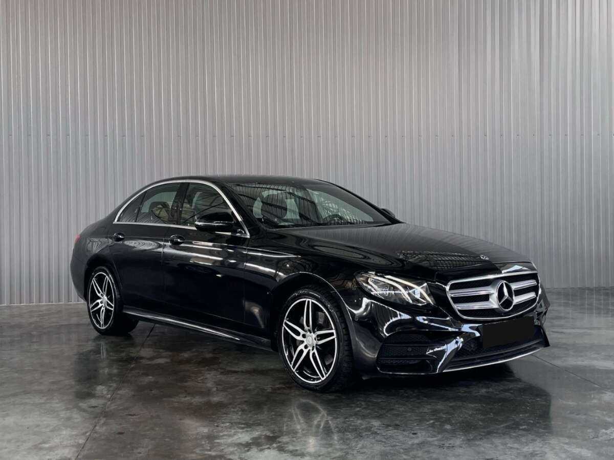 Mercedes-Benz E-Класс 2018 года с пробегом. Фото: #2