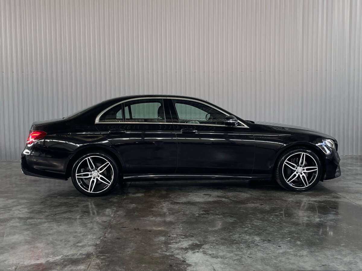 Mercedes-Benz E-Класс 2018 года с пробегом. Фото: #3