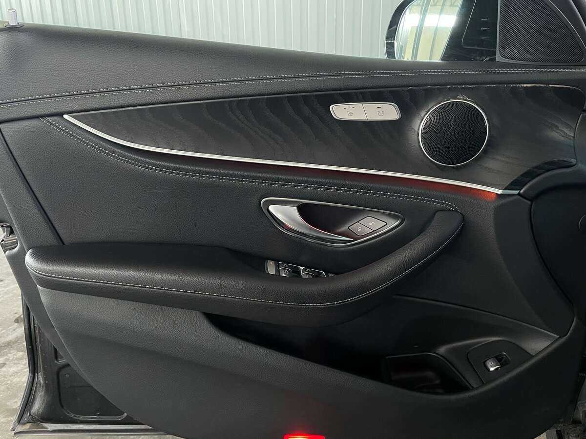 Mercedes-Benz E-Класс 2018 года с пробегом. Фото: #21