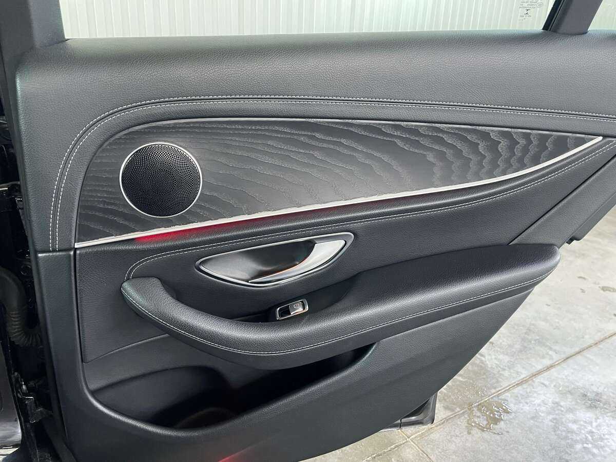 Mercedes-Benz E-Класс 2018 года с пробегом. Фото: #25