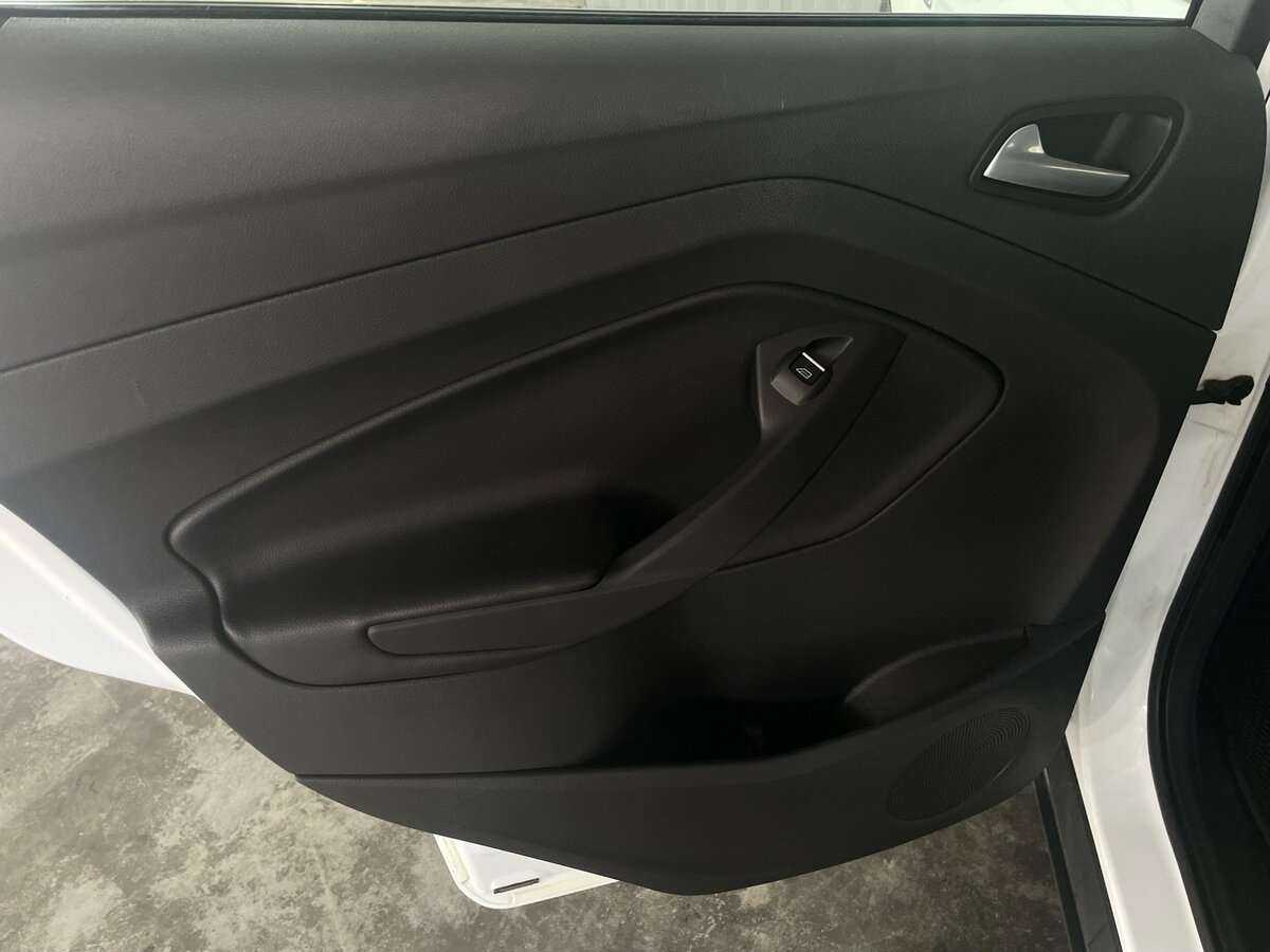 Б/У Форд Куга 2015 года. Фото: #20