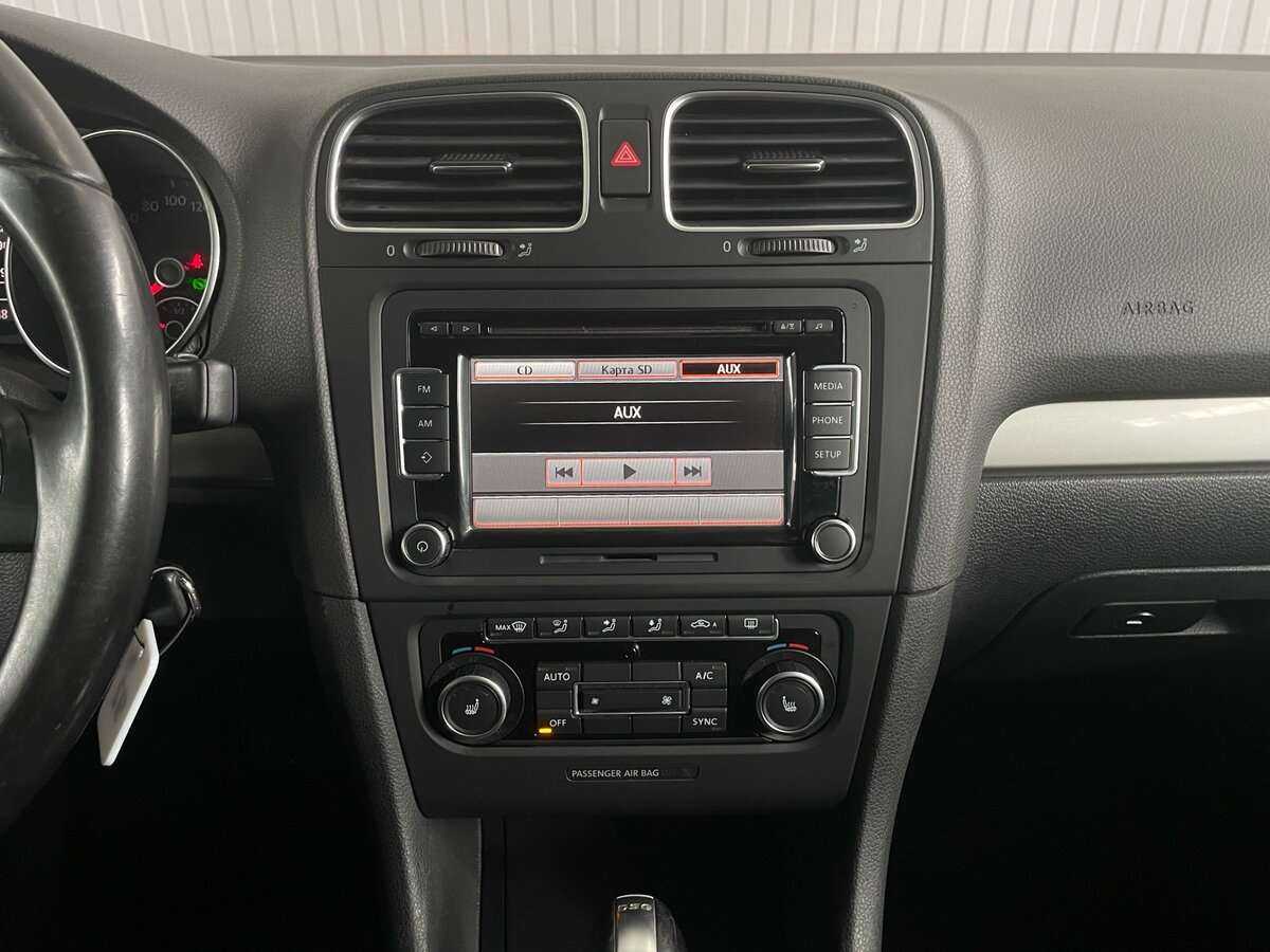 Б/У Фольксваген Гольф 2012 года. Фото: #13