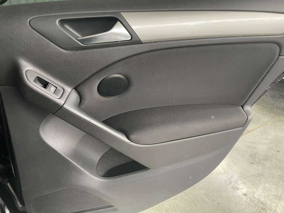 Б/У Фольксваген Гольф 2012 года. Фото: #22