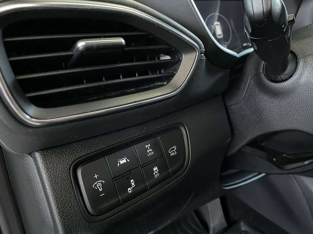 Hyundai Santa Fe 2020 года с пробегом. Фото: #14