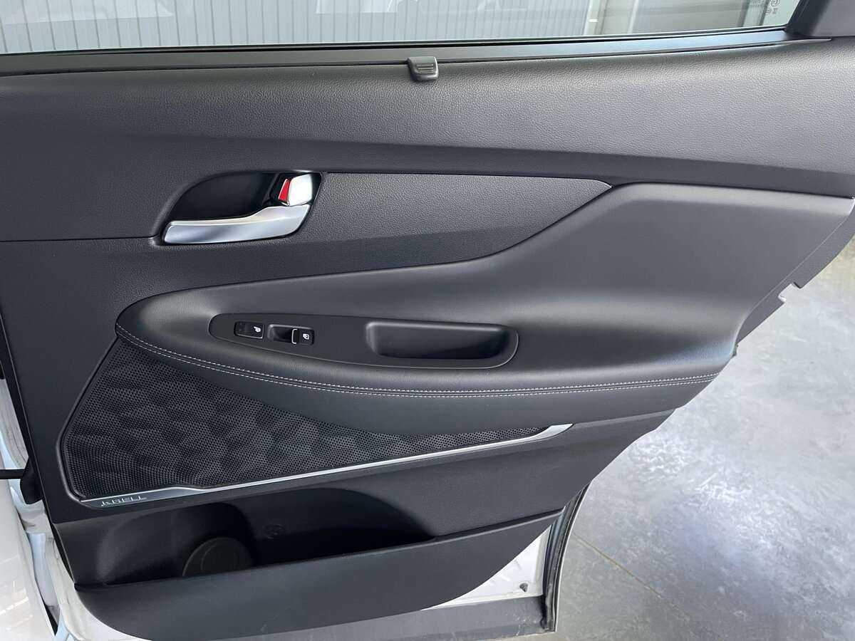 Hyundai Santa Fe 2020 года с пробегом. Фото: #25