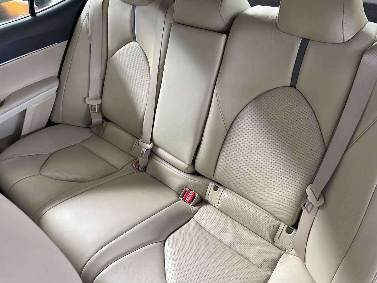 Toyota Camry 2022 года с пробегом. Фото: #17