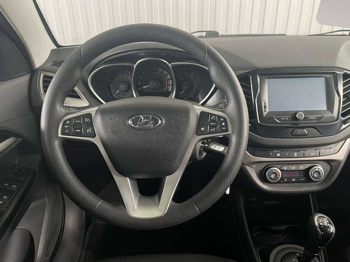 Б/У Лада (ВАЗ) Веста 2018 года. Фото: #9