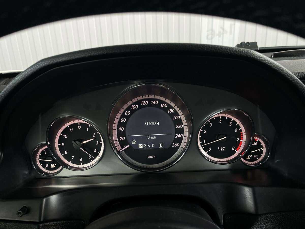 Mercedes-Benz E-Класс 2011 года с пробегом. Фото: #12