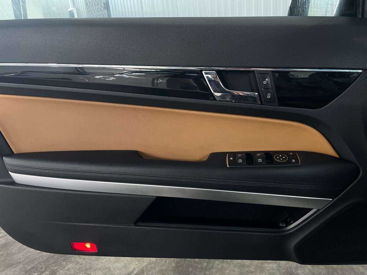 Mercedes-Benz E-Класс 2011 года с пробегом. Фото: #19