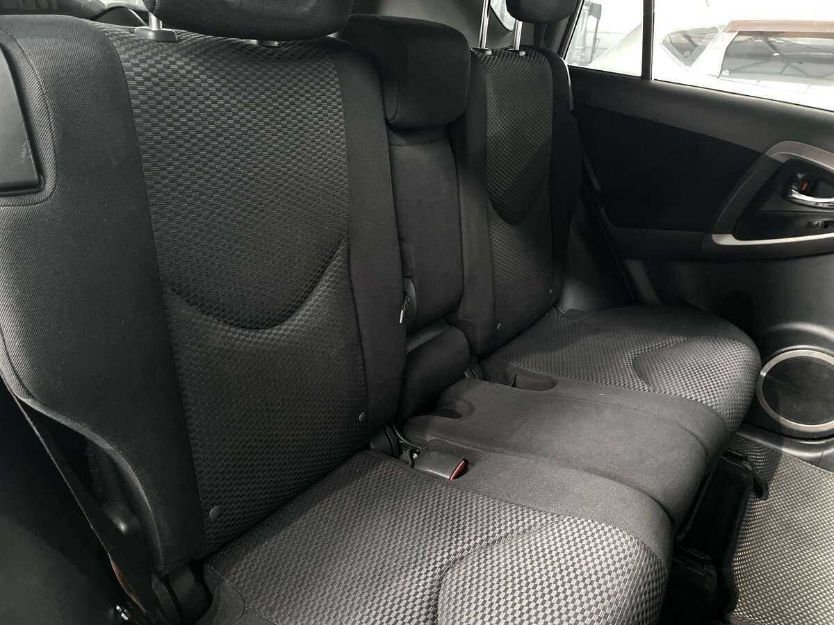 Toyota RAV4 2008 года с пробегом. Фото: #12
