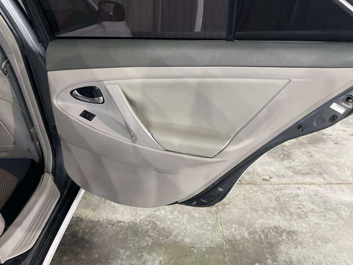 Toyota Camry 2007 года с пробегом. Фото: #19