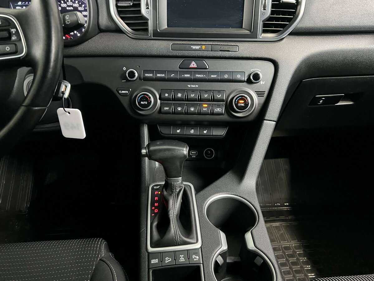 Б/У Киа Спортейдж 2016 года. Фото: #10