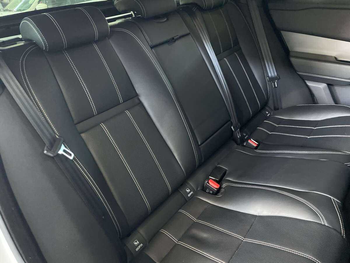 Land Rover Range Rover Velar 2018 года с пробегом. Фото: #19
