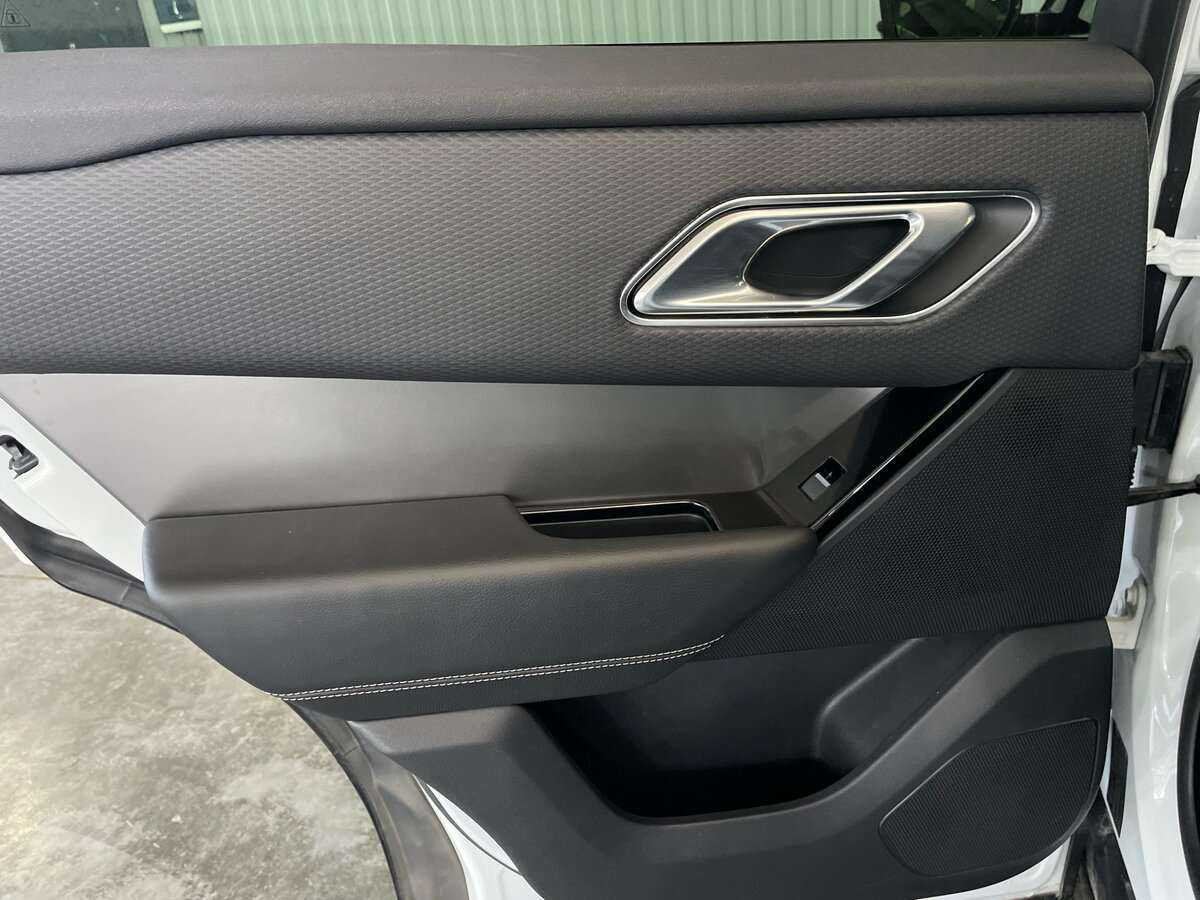Land Rover Range Rover Velar 2018 года с пробегом. Фото: #22