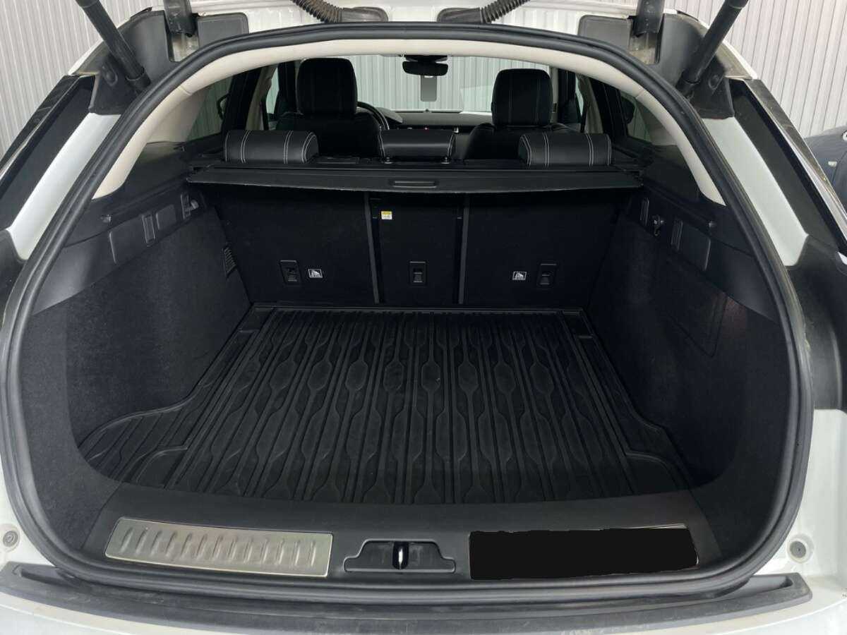 Land Rover Range Rover Velar 2018 года с пробегом. Фото: #25