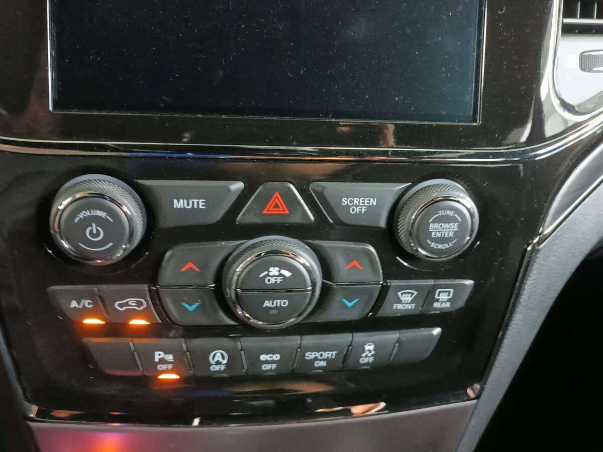 Jeep Grand Cherokee 2021 года с пробегом. Фото: #11