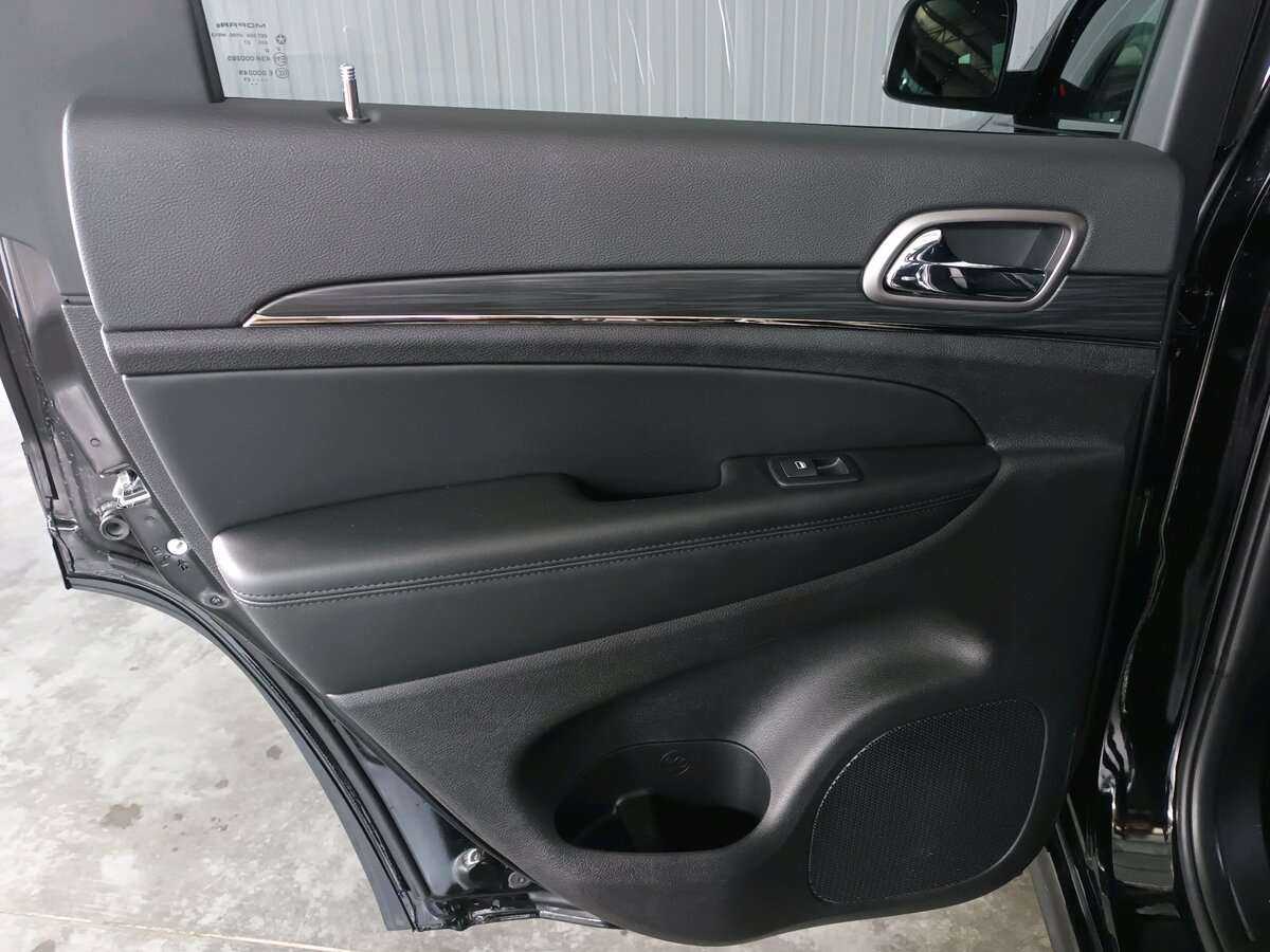 Jeep Grand Cherokee 2021 года с пробегом. Фото: #19