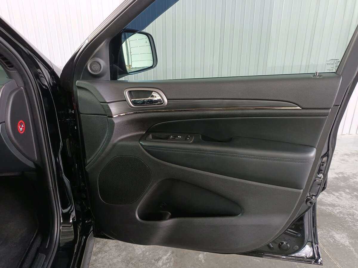 Jeep Grand Cherokee 2021 года с пробегом. Фото: #20