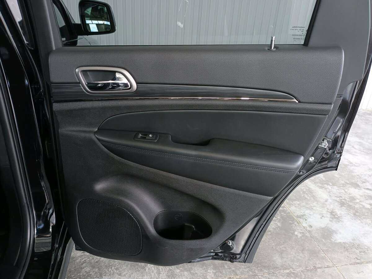 Jeep Grand Cherokee 2021 года с пробегом. Фото: #21