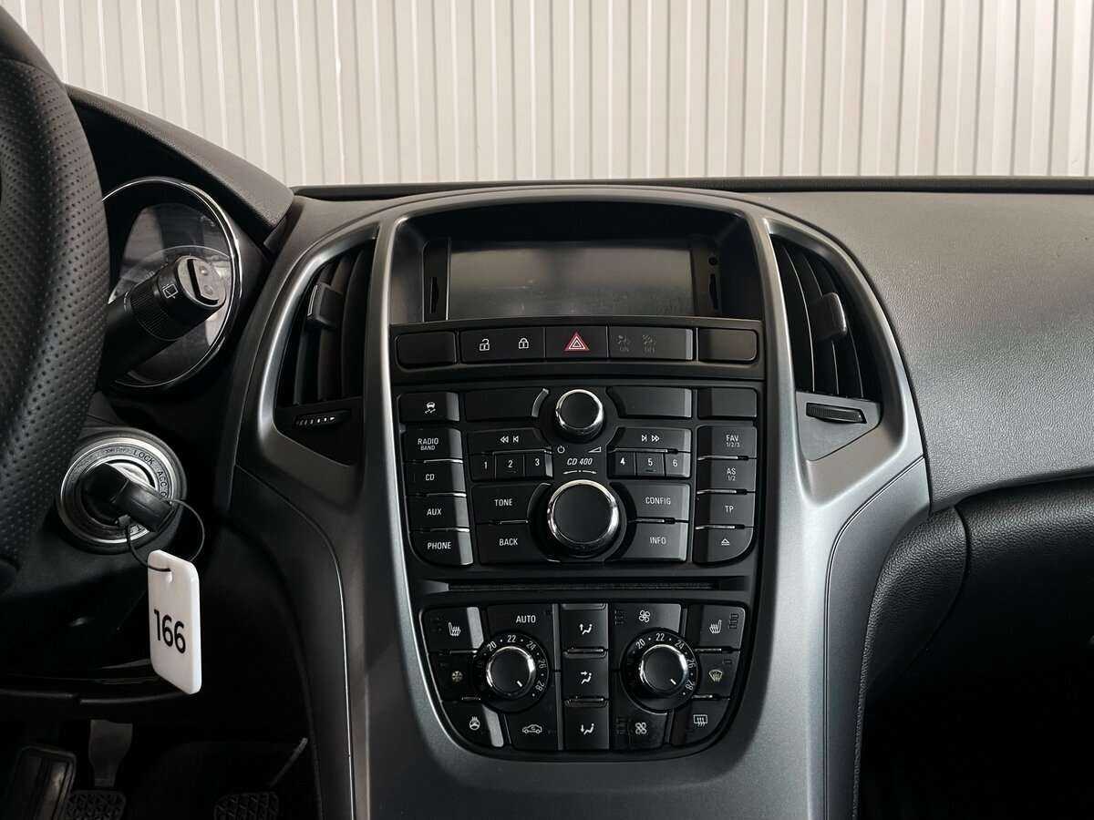 Б/У Опель Астра 2012 года. Фото: #10