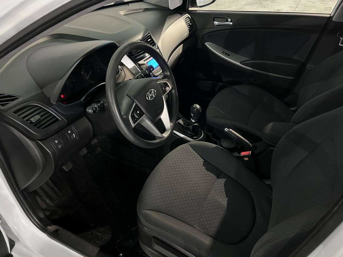 Б/У Хендай Солярис 2014 года. Фото: #9